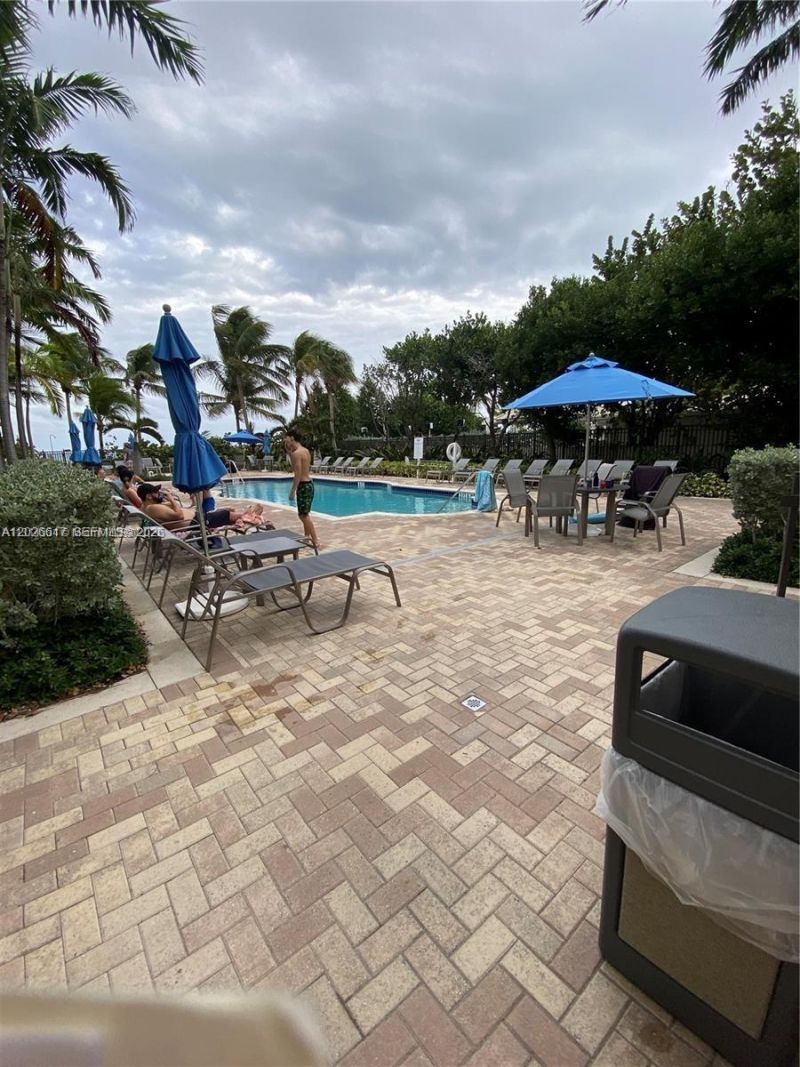 2011 N Ocean Blvd , Unit 605, Fort Lauderdale, FL 33305 Photo