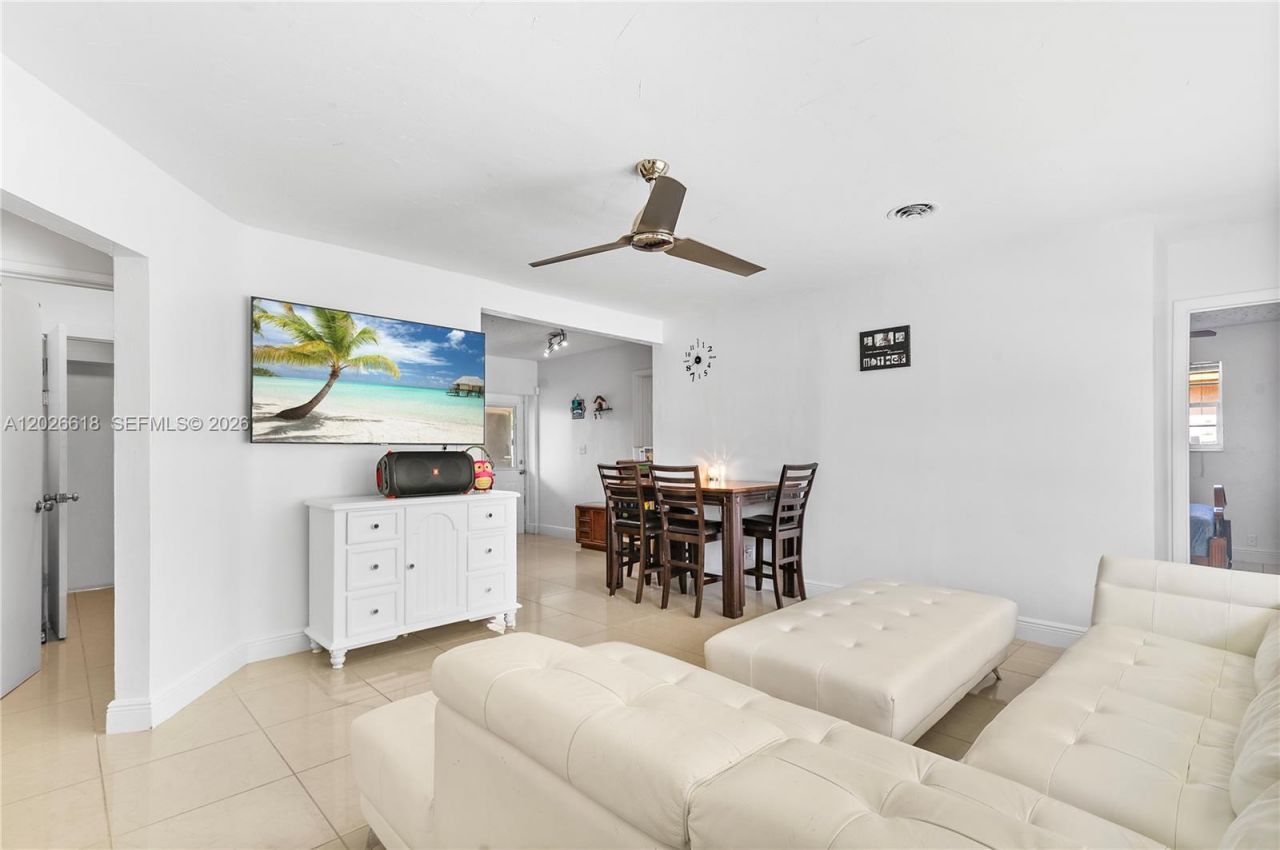 1831 NW 1st Ter , Pompano Beach, FL 33060 Photo