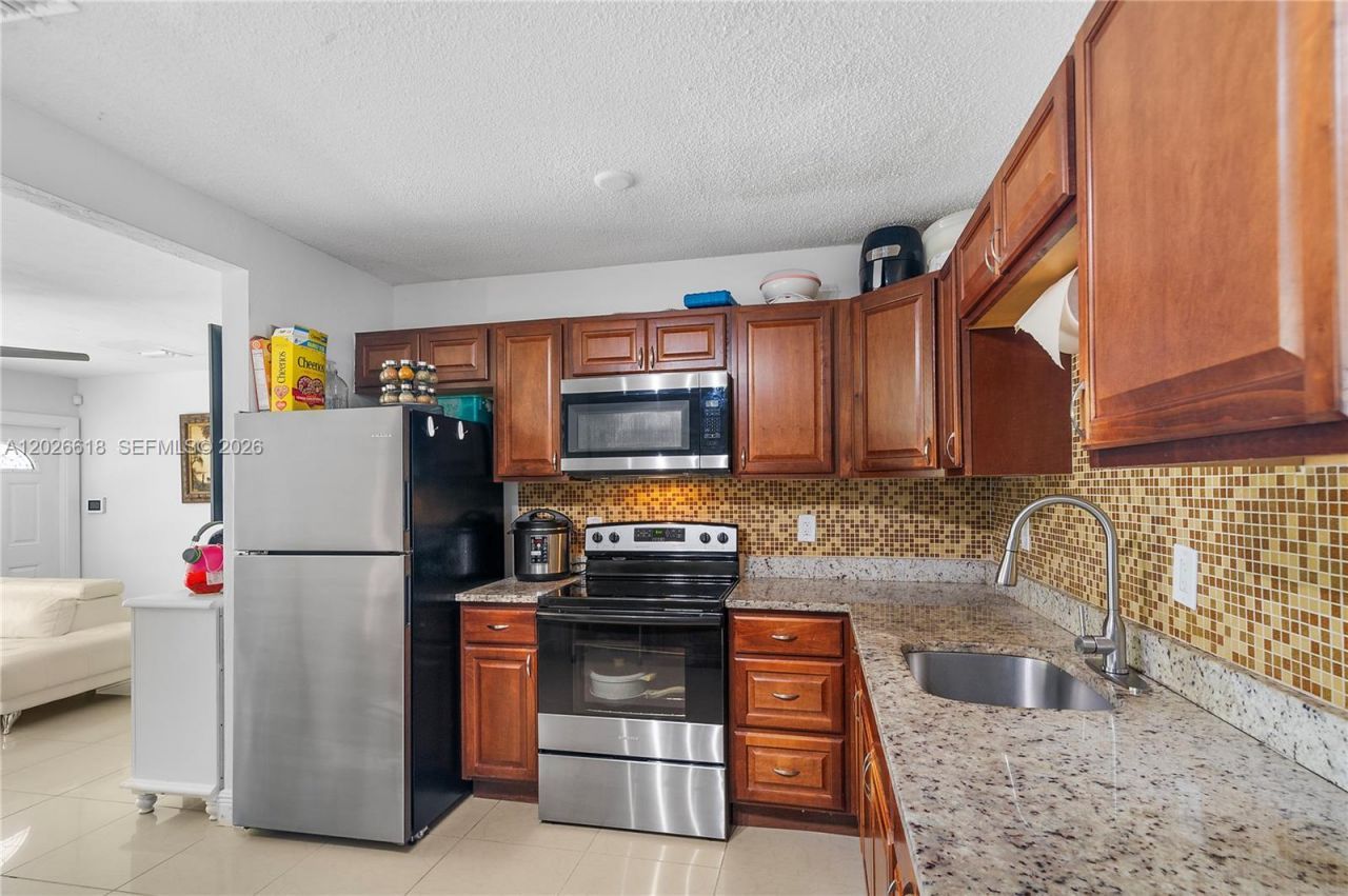 1831 NW 1st Ter, Pompano Beach, FL 33060 Photo