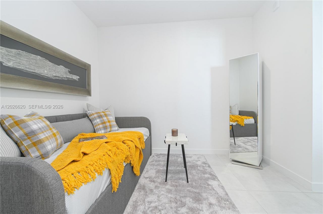 514 SW 22nd Ave, Unit 405, Miami, FL 33135 Photo