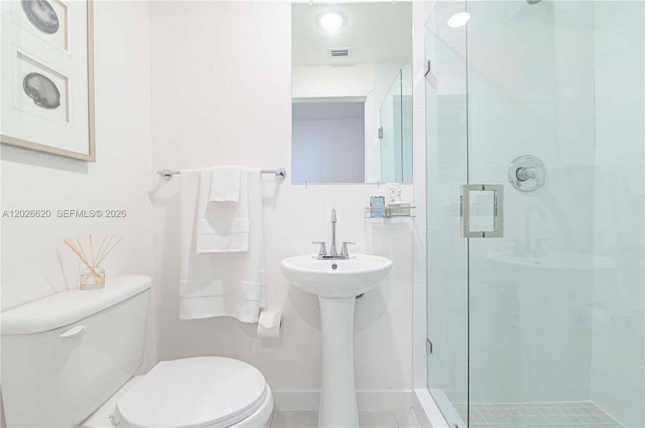 514 SW 22nd Ave, Unit 405, Miami, FL 33135 Photo