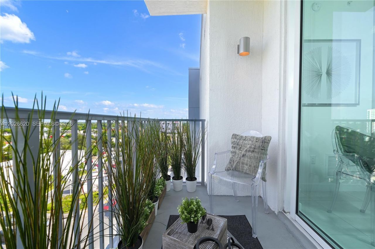 514 SW 22nd Ave, Unit 405, Miami, FL 33135 Photo