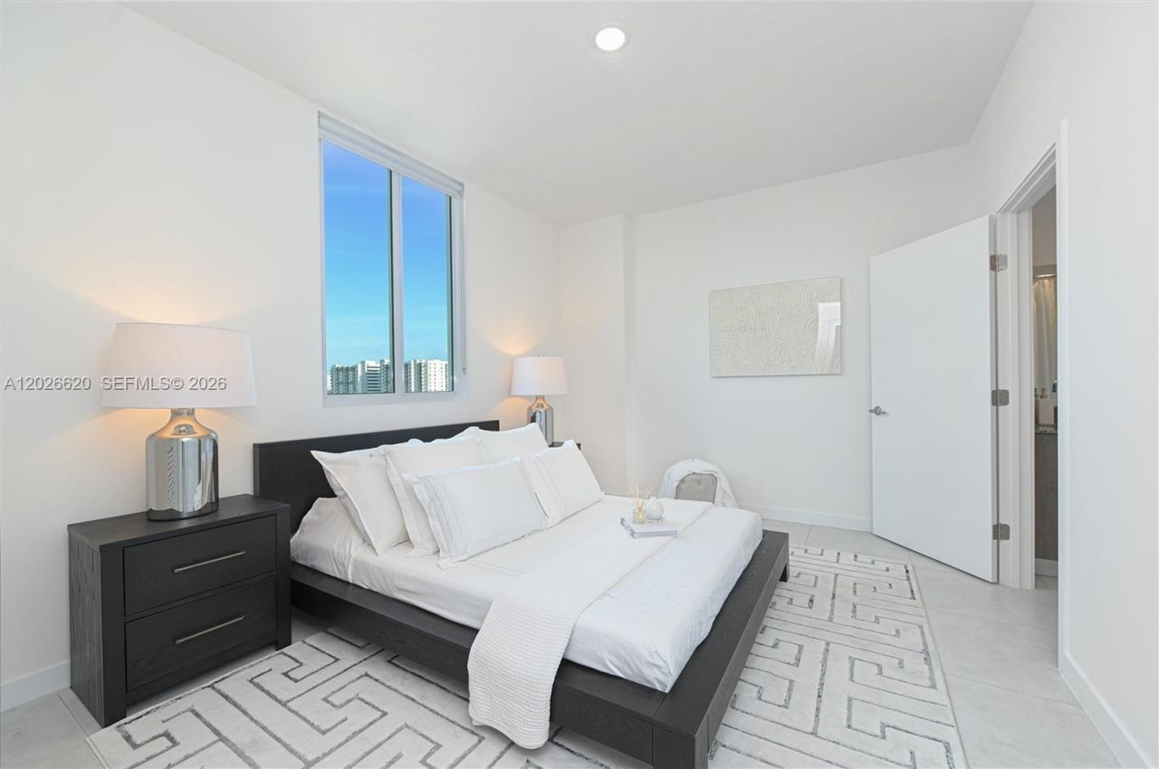 514 SW 22nd Ave, Unit 405, Miami, FL 33135 Photo