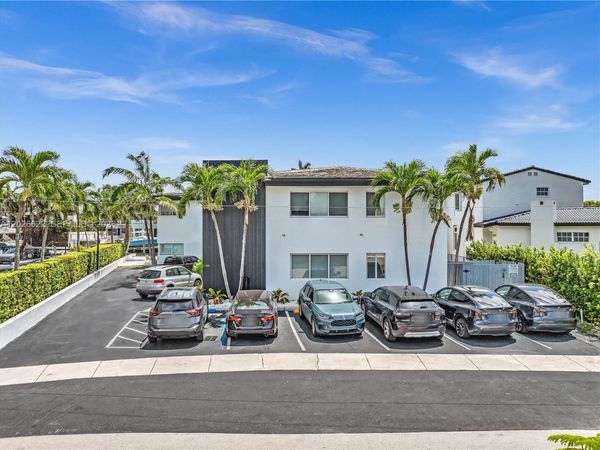 11900 N Bayshore Dr , Unit 1-8, North Miami, FL 33181