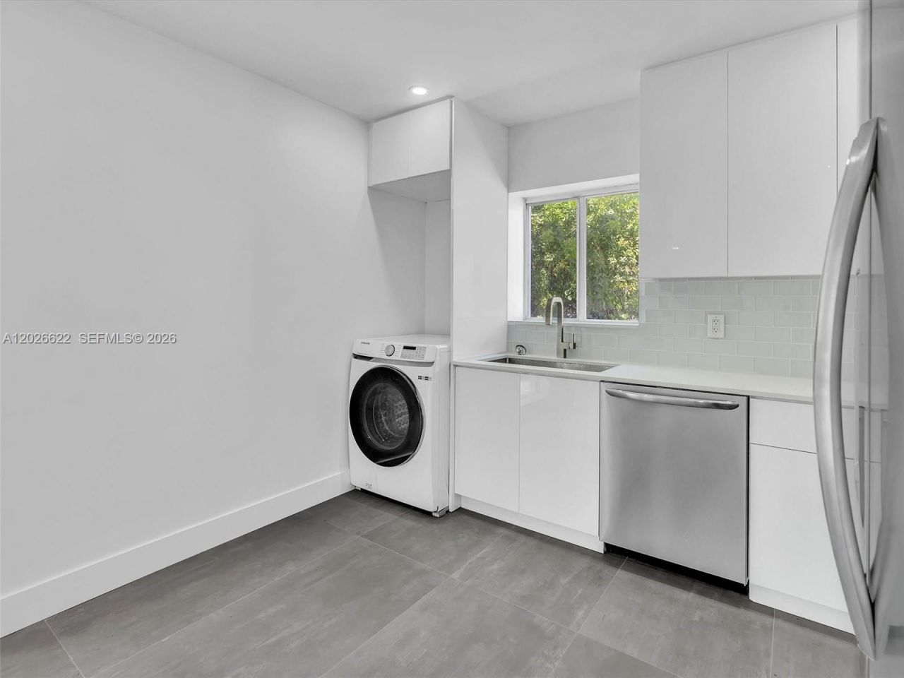 11900 N Bayshore Dr , Unit 1-8, North Miami, FL 33181 Photo