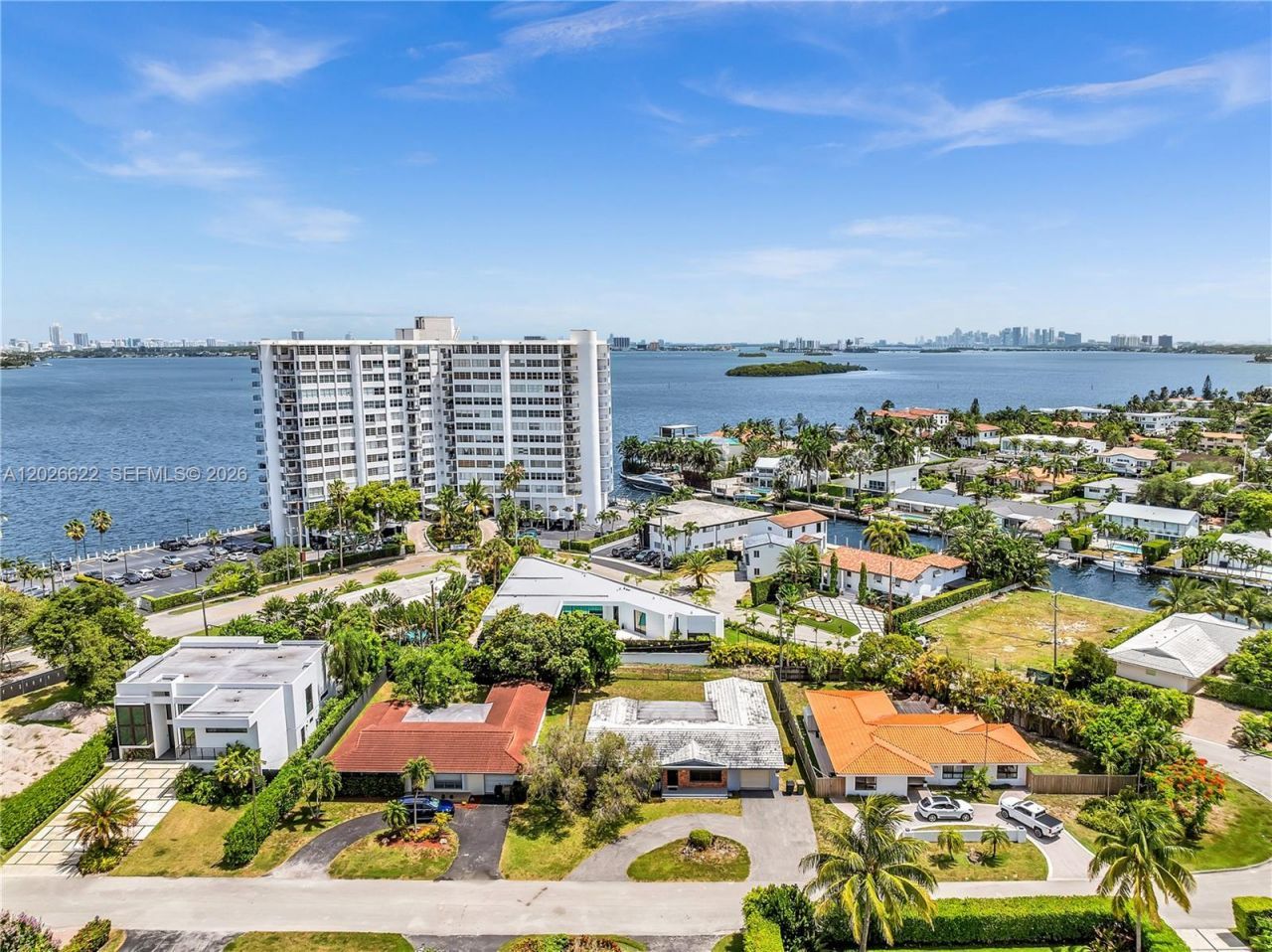 11900 N Bayshore Dr , Unit 1-8, North Miami, FL 33181 Photo