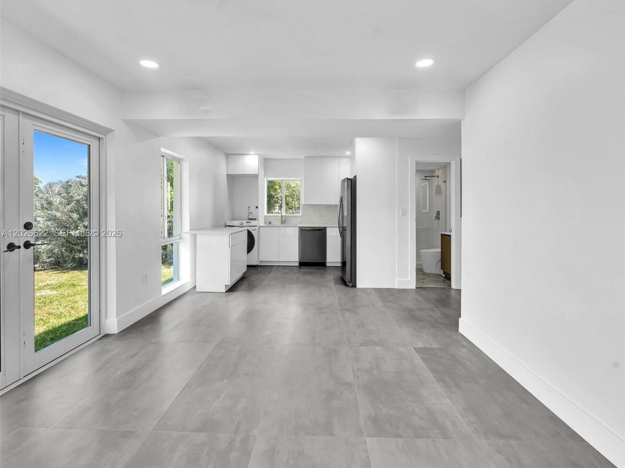 11900 N Bayshore Dr , Unit 1-8, North Miami, FL 33181 Photo
