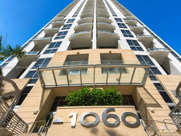 1050 Brickell Ave , Unit 2122, Miami, FL 33131