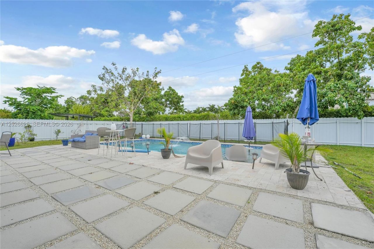 21460 SW 127th Pl , Miami, FL 33177 Photo