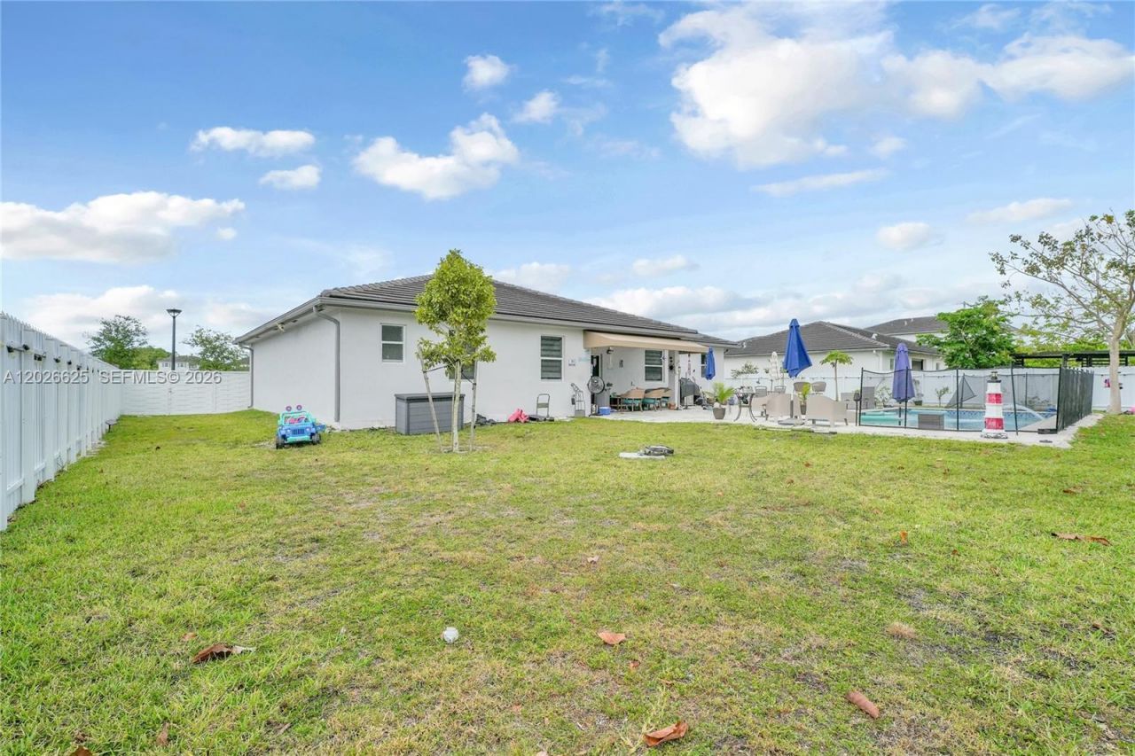 21460 SW 127th Pl , Miami, FL 33177 Photo