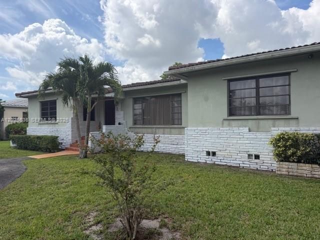 2 NE 110th St , Miami Shores, FL 33161 Photo