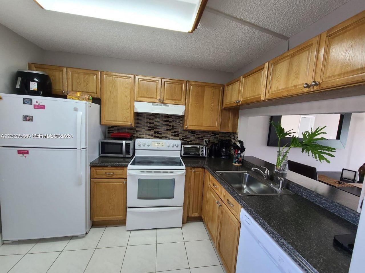165 NW 93rd Ave, Unit 102, Pembroke Pines, FL 33024 Photo