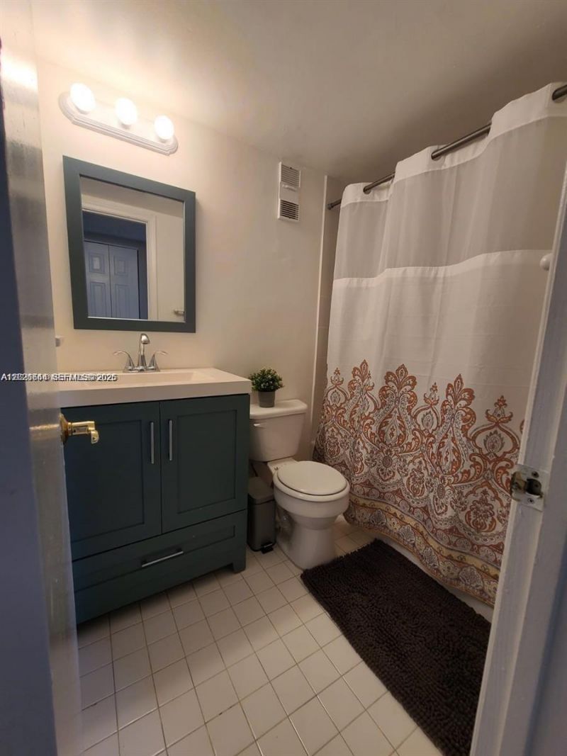 165 NW 93rd Ave, Unit 102, Pembroke Pines, FL 33024 Photo