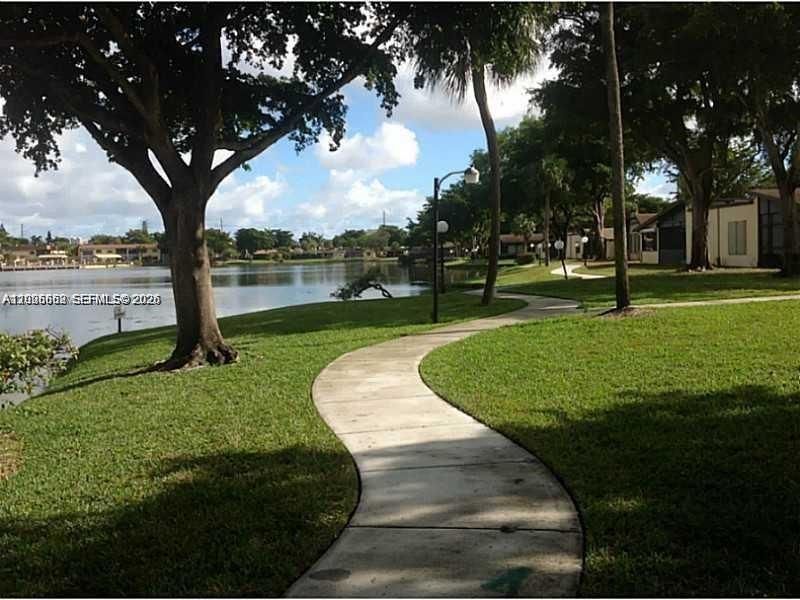 100 Ashbury Rd , Unit 104, Hollywood, FL 33024 Photo