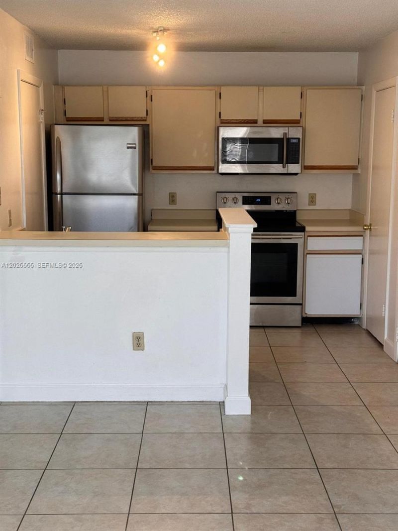 4581 W Mcnab Rd , Unit 20, Pompano Beach, FL 33069 Photo