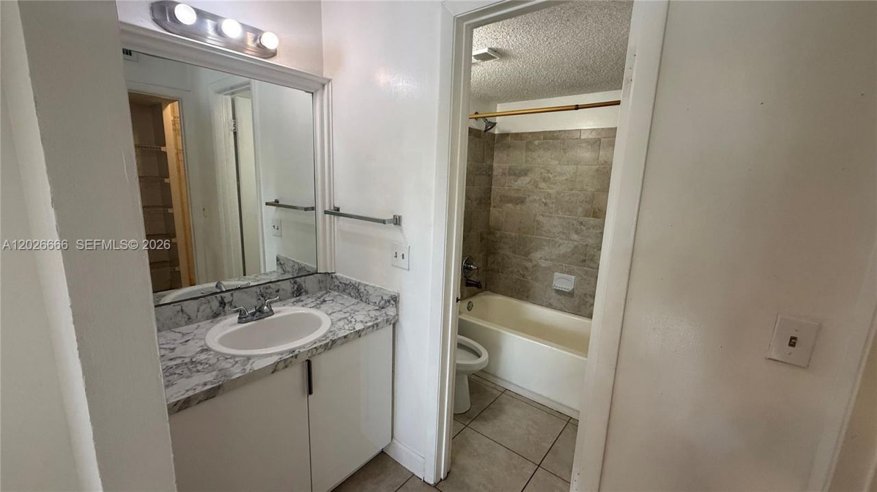 4581 W Mcnab Rd, Unit 20, Pompano Beach, FL 33069 Photo