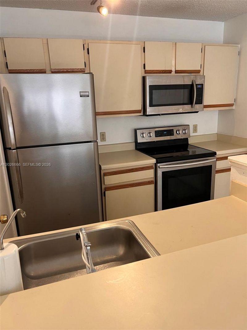 4581 W Mcnab Rd , Unit 20, Pompano Beach, FL 33069 Photo