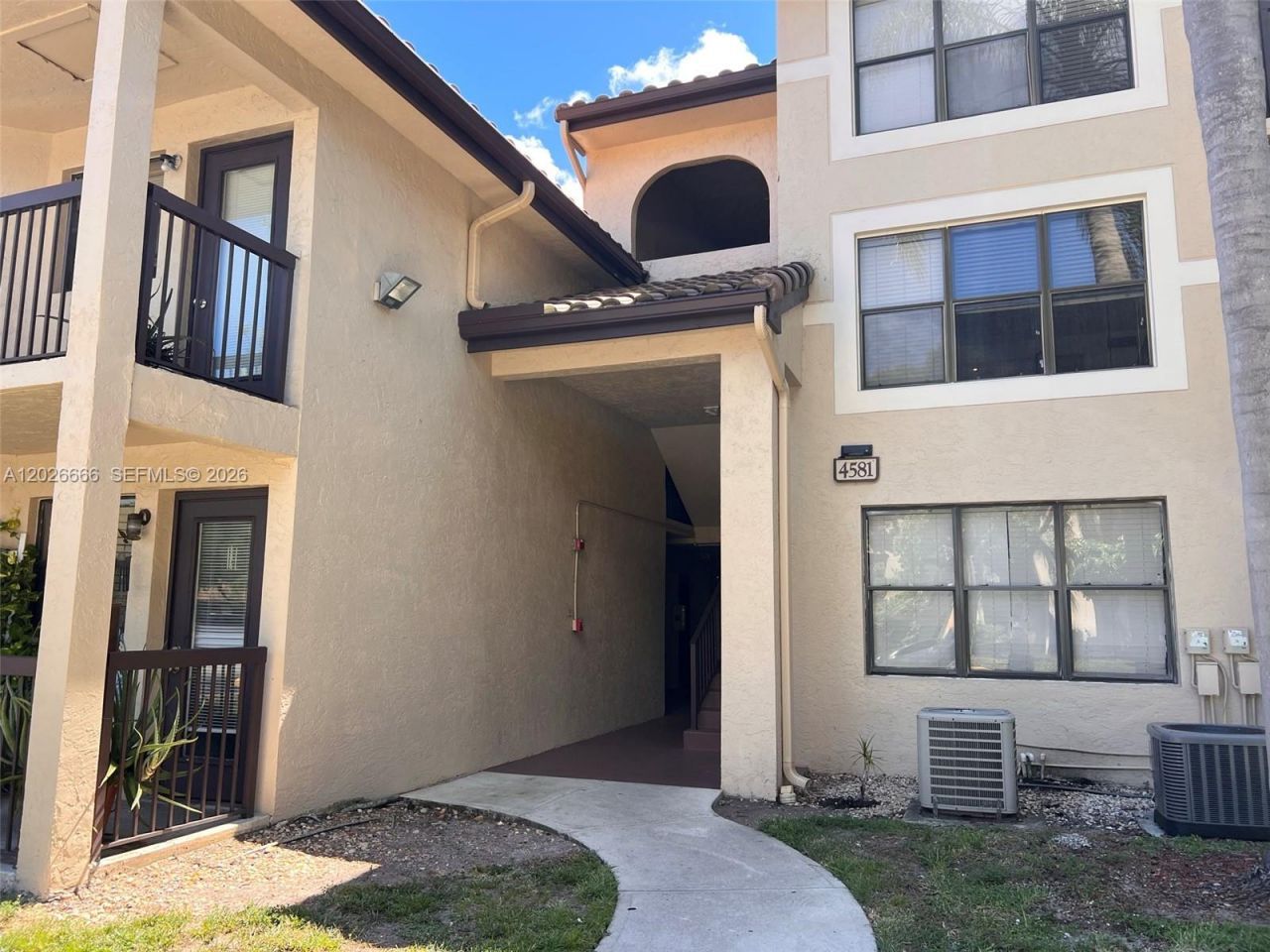 4581 W Mcnab Rd , Unit 20, Pompano Beach, FL 33069 Photo