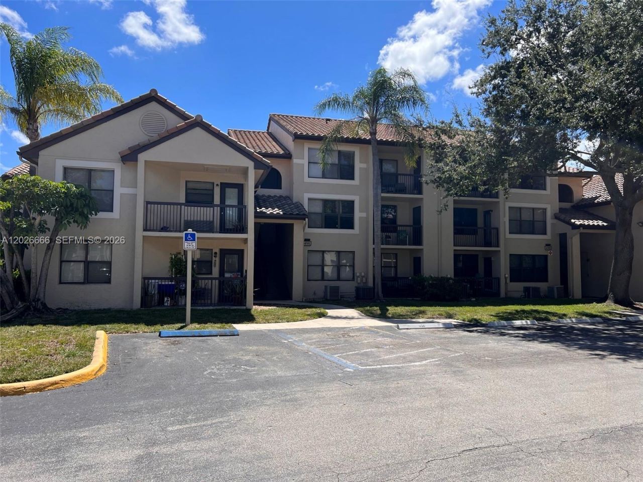 4581 W Mcnab Rd , Unit 20, Pompano Beach, FL 33069 Photo