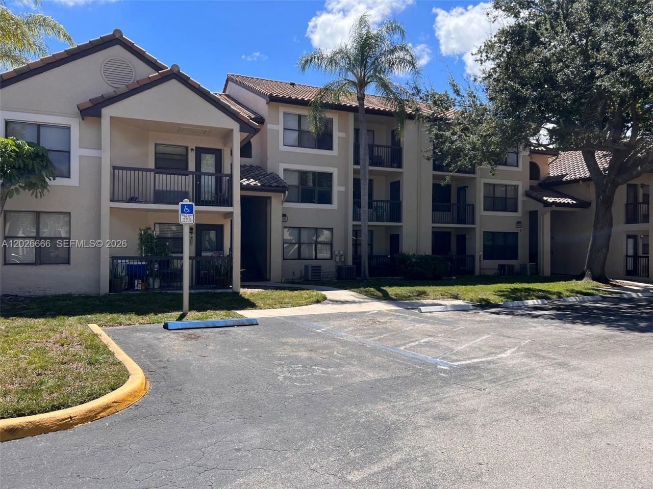 4581 W Mcnab Rd , Unit 20, Pompano Beach, FL 33069 Photo