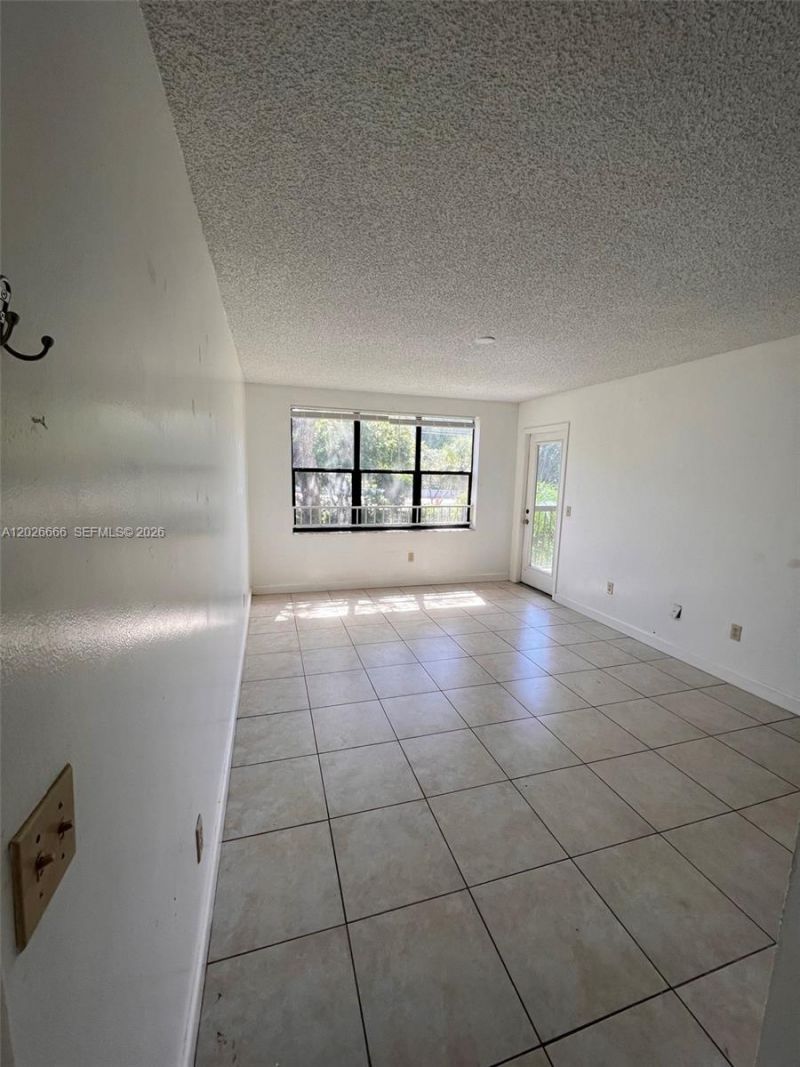 4581 W Mcnab Rd , Unit 20, Pompano Beach, FL 33069 Photo