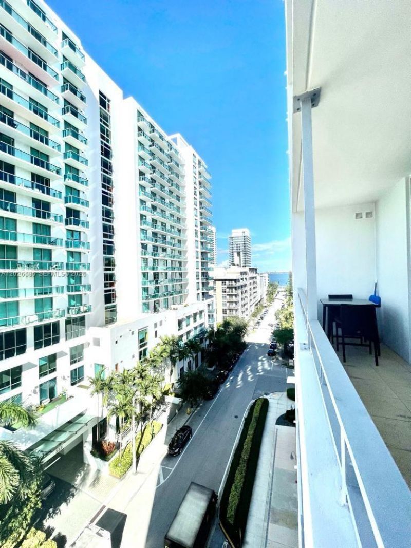 350 NE 24th St, Unit 709, Miami, FL 33137 Photo