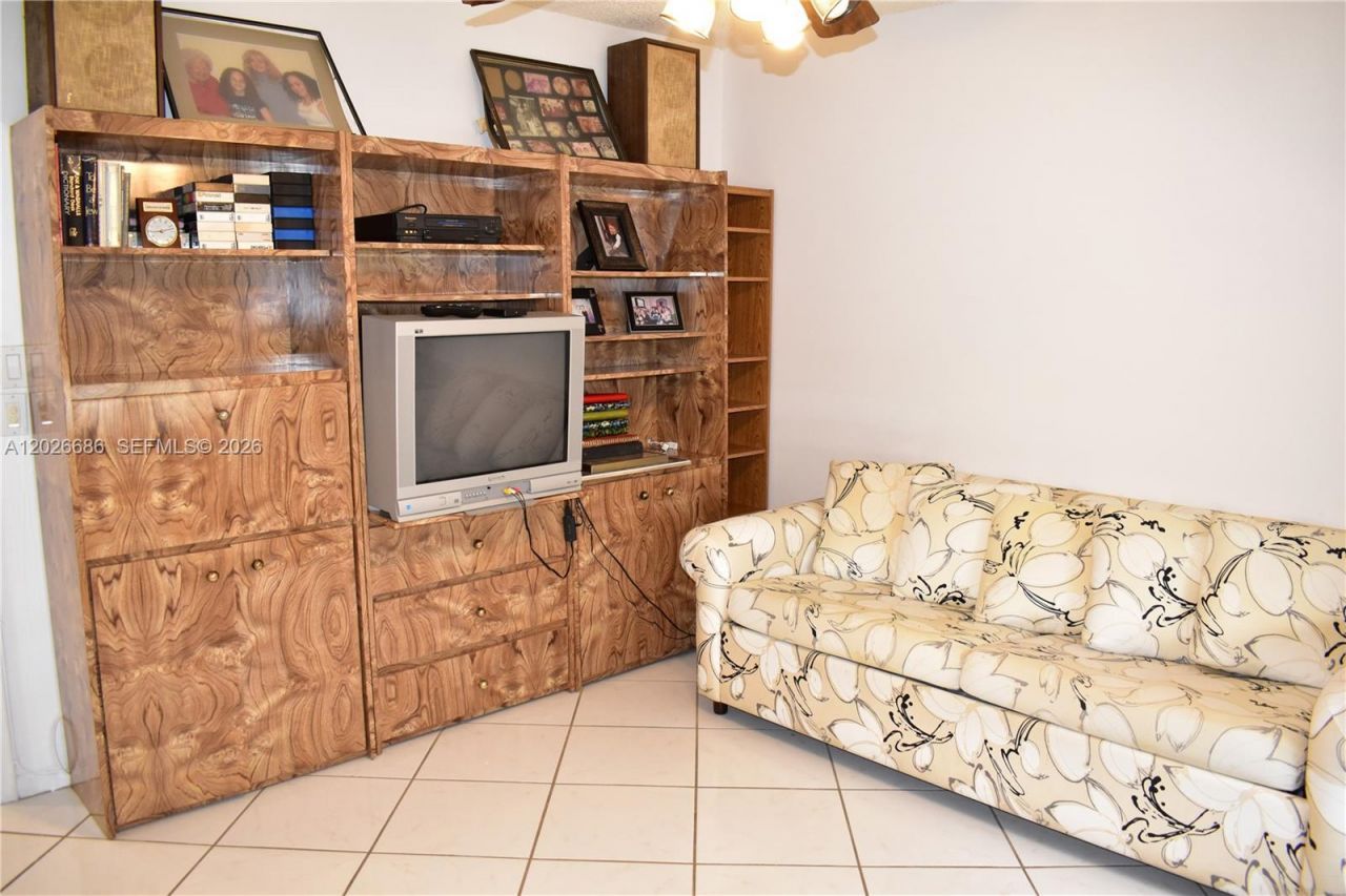 9461 Sunrise Lakes Blvd , Unit 103, Sunrise, FL 33322 Photo