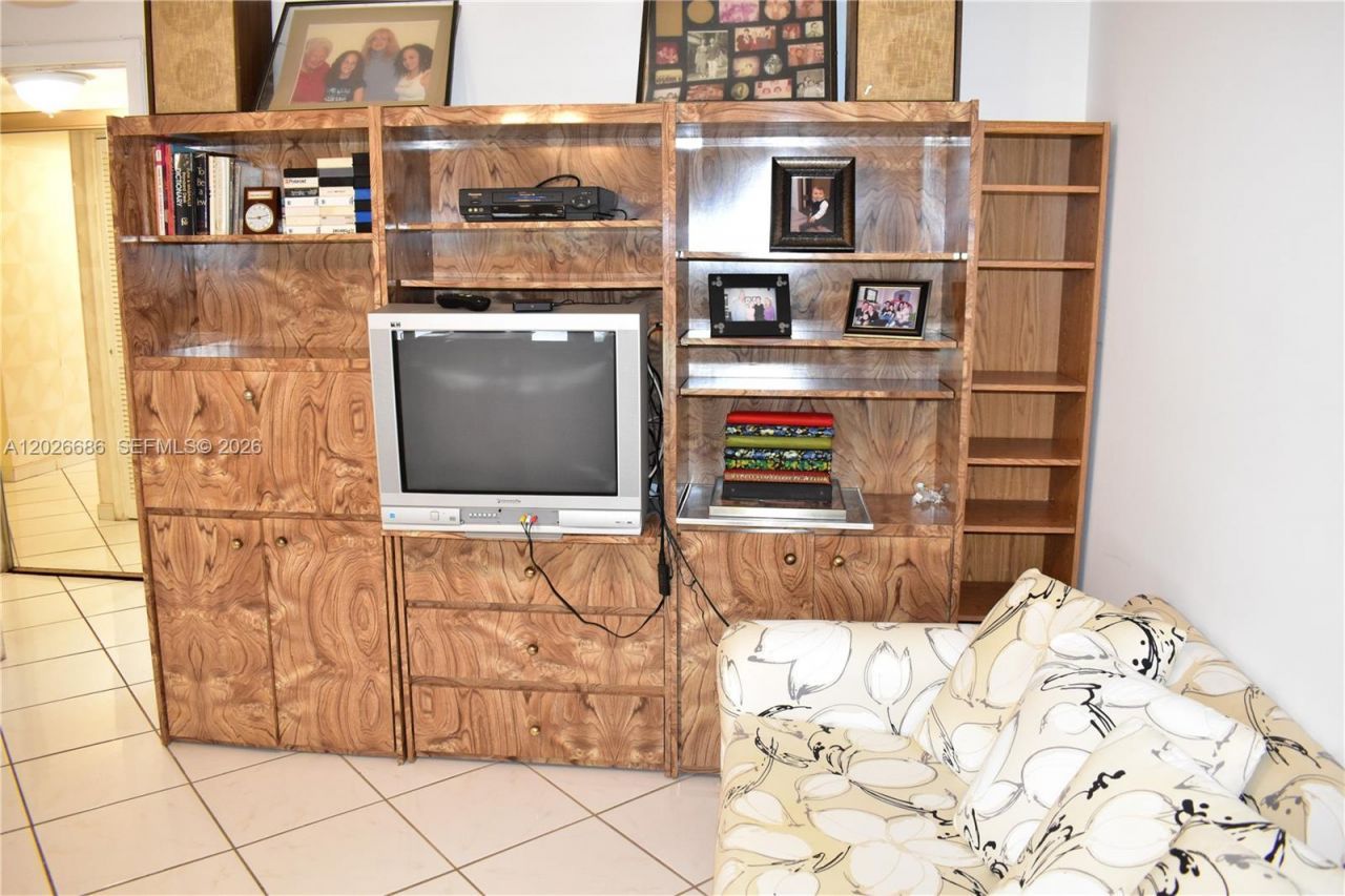 9461 Sunrise Lakes Blvd , Unit 103, Sunrise, FL 33322 Photo