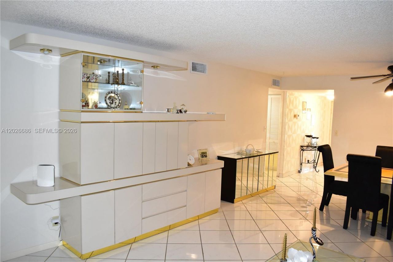9461 Sunrise Lakes Blvd , Unit 103, Sunrise, FL 33322 Photo