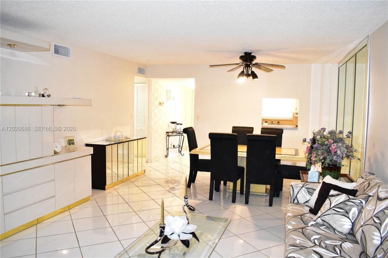 9461 Sunrise Lakes Blvd , Unit 103, Sunrise, FL 33322 Photo