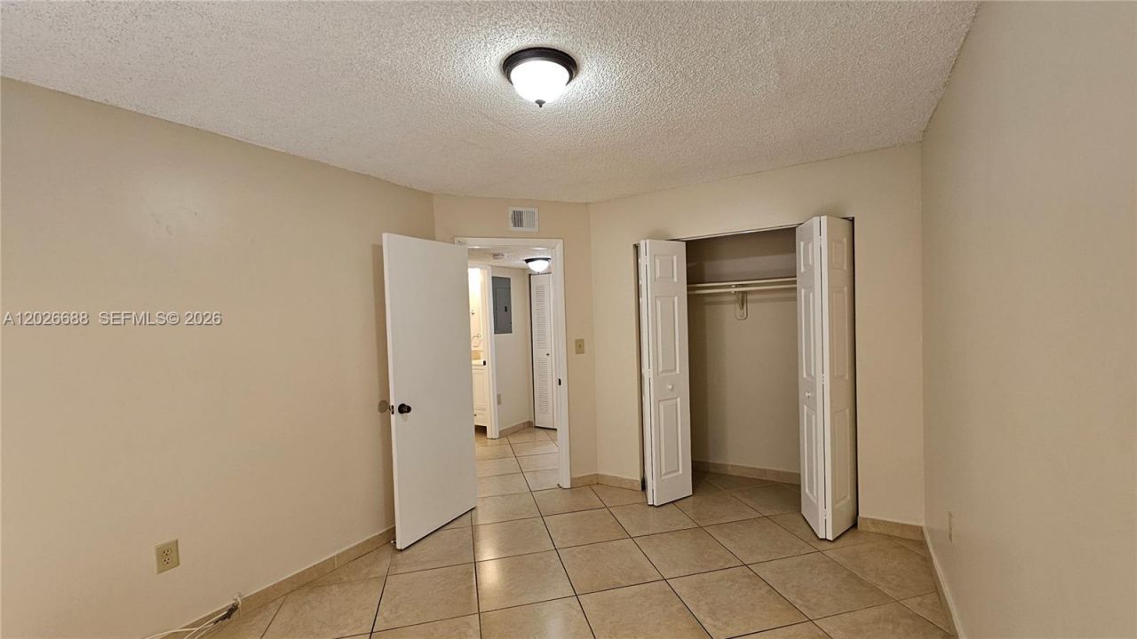 1235 NW 6th St, Unit 3, Miami, FL 33125 Photo