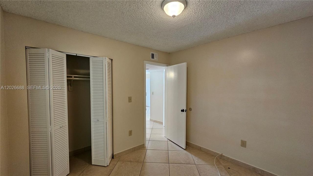 1235 NW 6th St, Unit 3, Miami, FL 33125 Photo