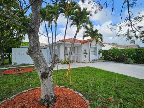 9999 NW 25th Ter , Doral, FL 33172