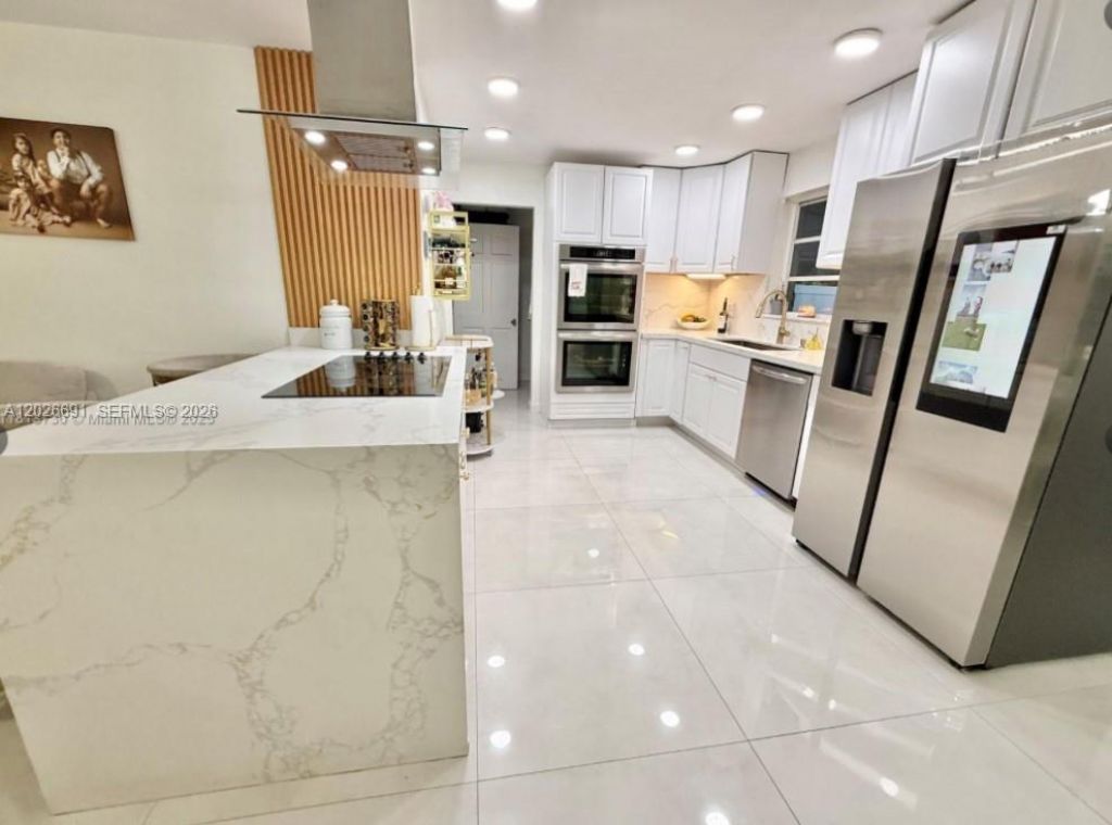 411 SW 10th Ter , Hallandale Beach, FL 33009 Photo