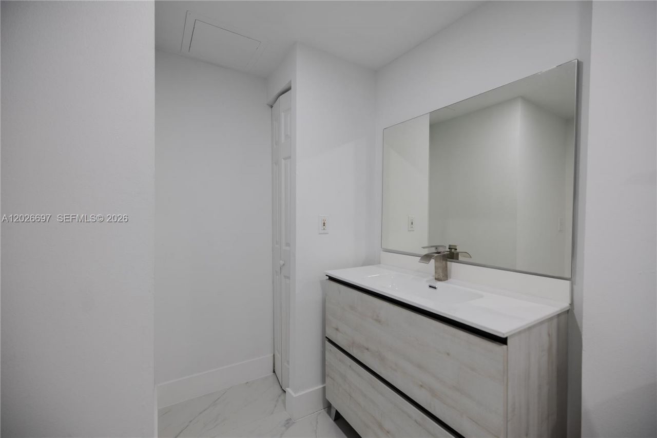 11730 SW 2nd St, Unit 12103, Pembroke Pines, FL 33025 Photo