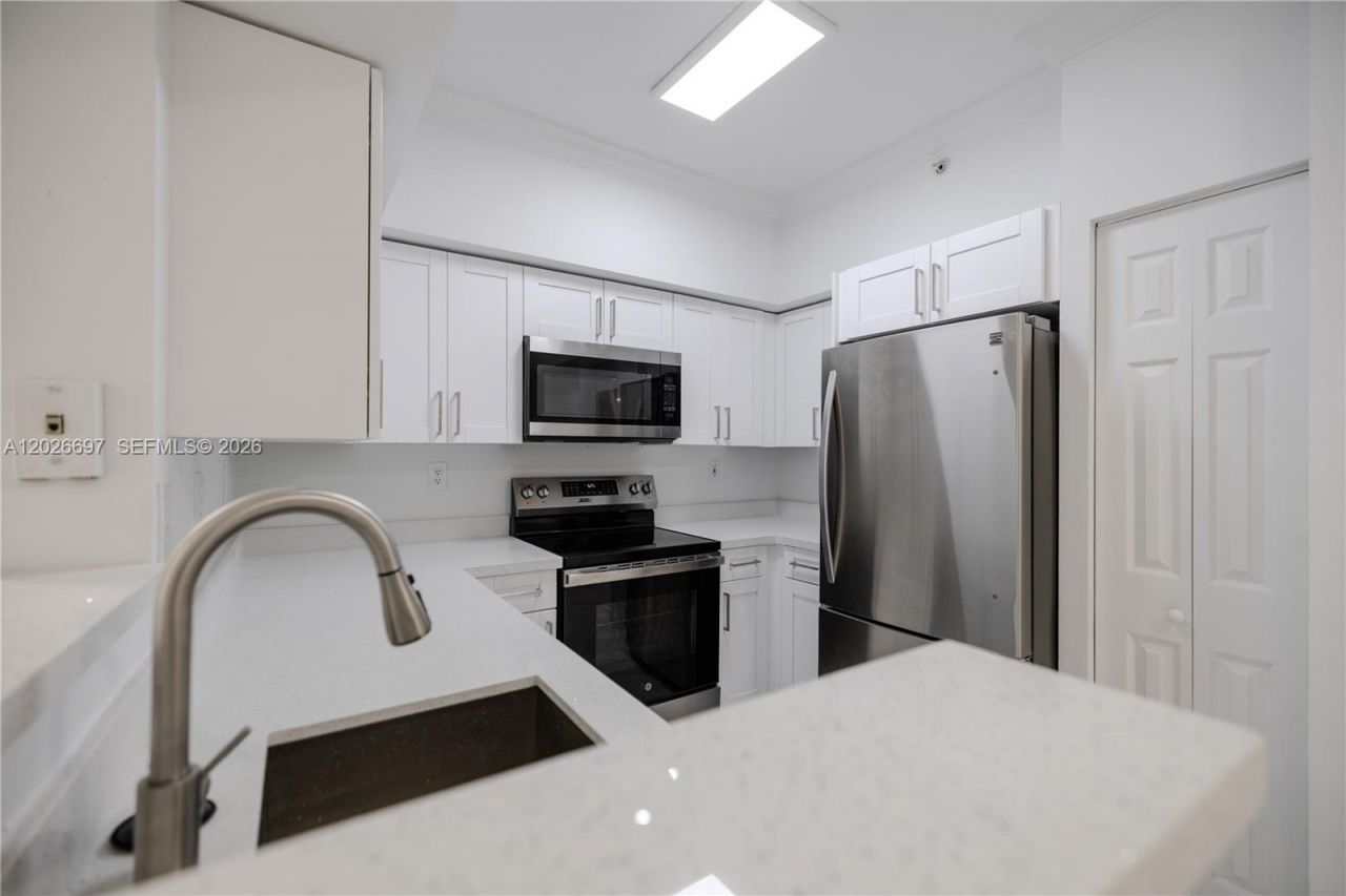 11730 SW 2nd St, Unit 12103, Pembroke Pines, FL 33025 Photo