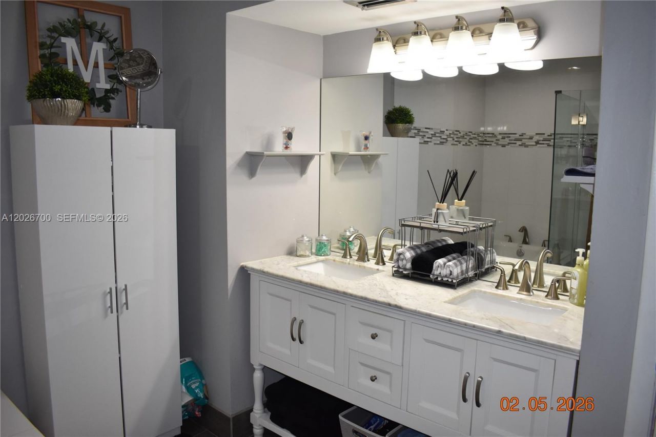 Please Call For Address, Unit B34, Miami, FL 33173 Photo