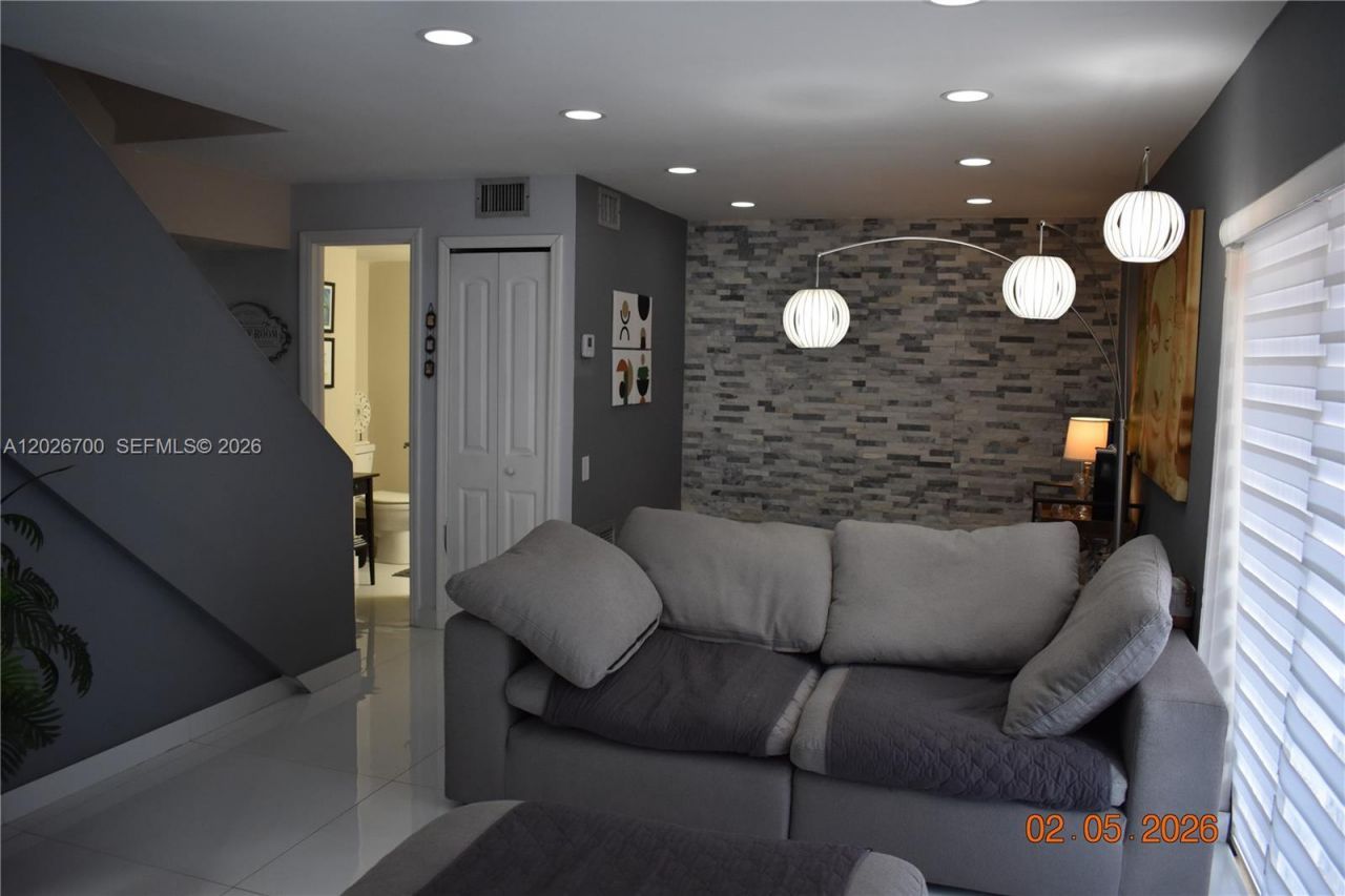Please Call For Address, Unit B34, Miami, FL 33173 Photo