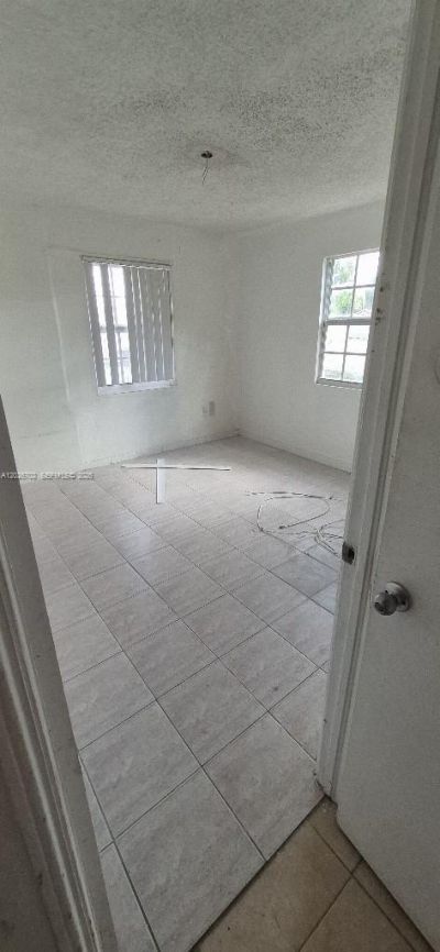 610 E 6th Pl, Hialeah, FL 33010 Photo