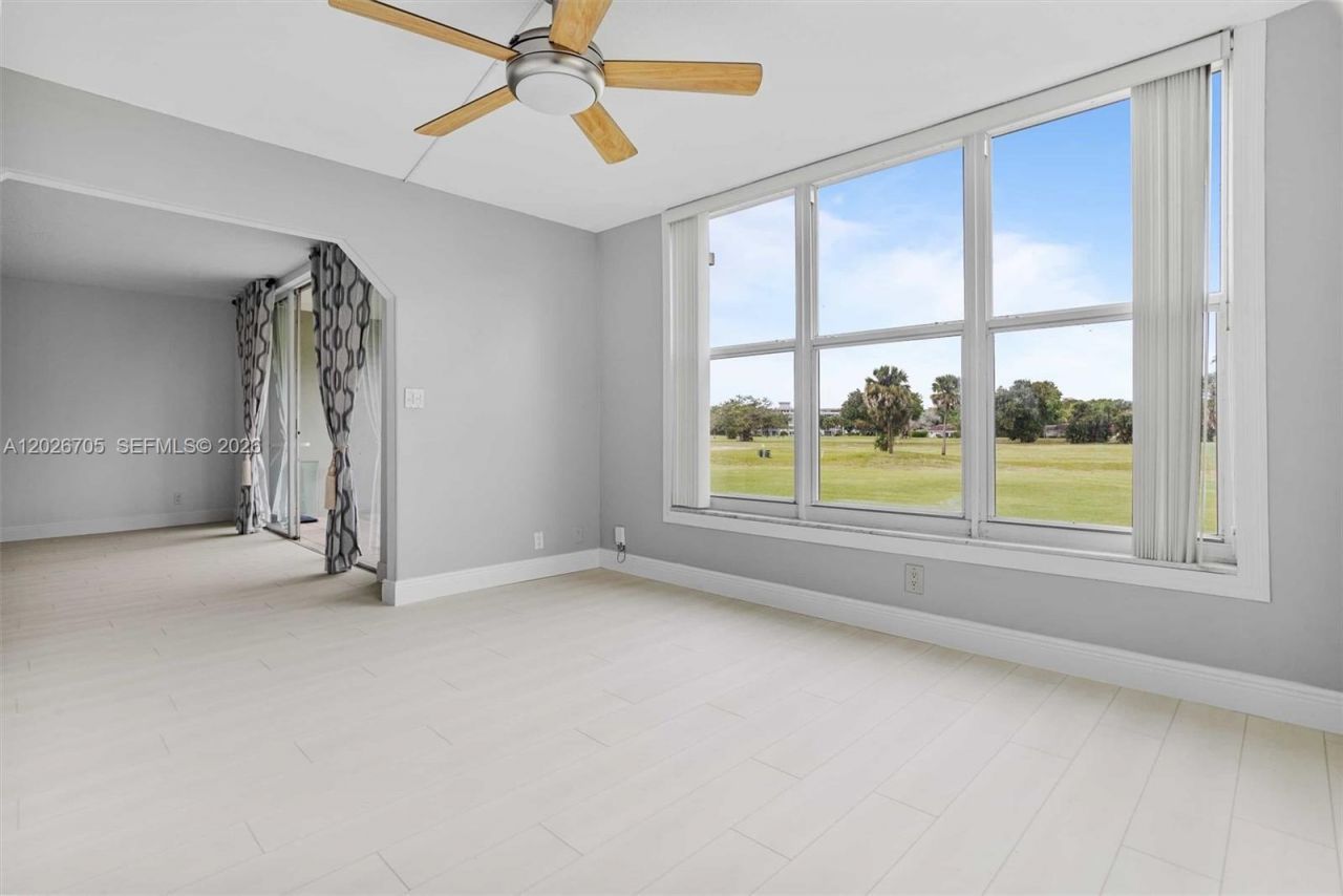 2651 S Course Dr, Unit 201, Pompano Beach, FL 33069 Photo