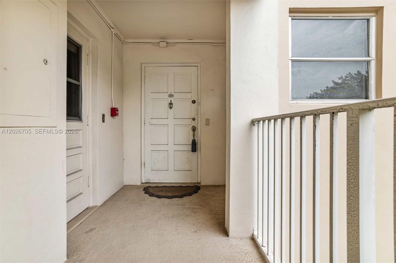 2651 S Course Dr, Unit 201, Pompano Beach, FL 33069 Photo