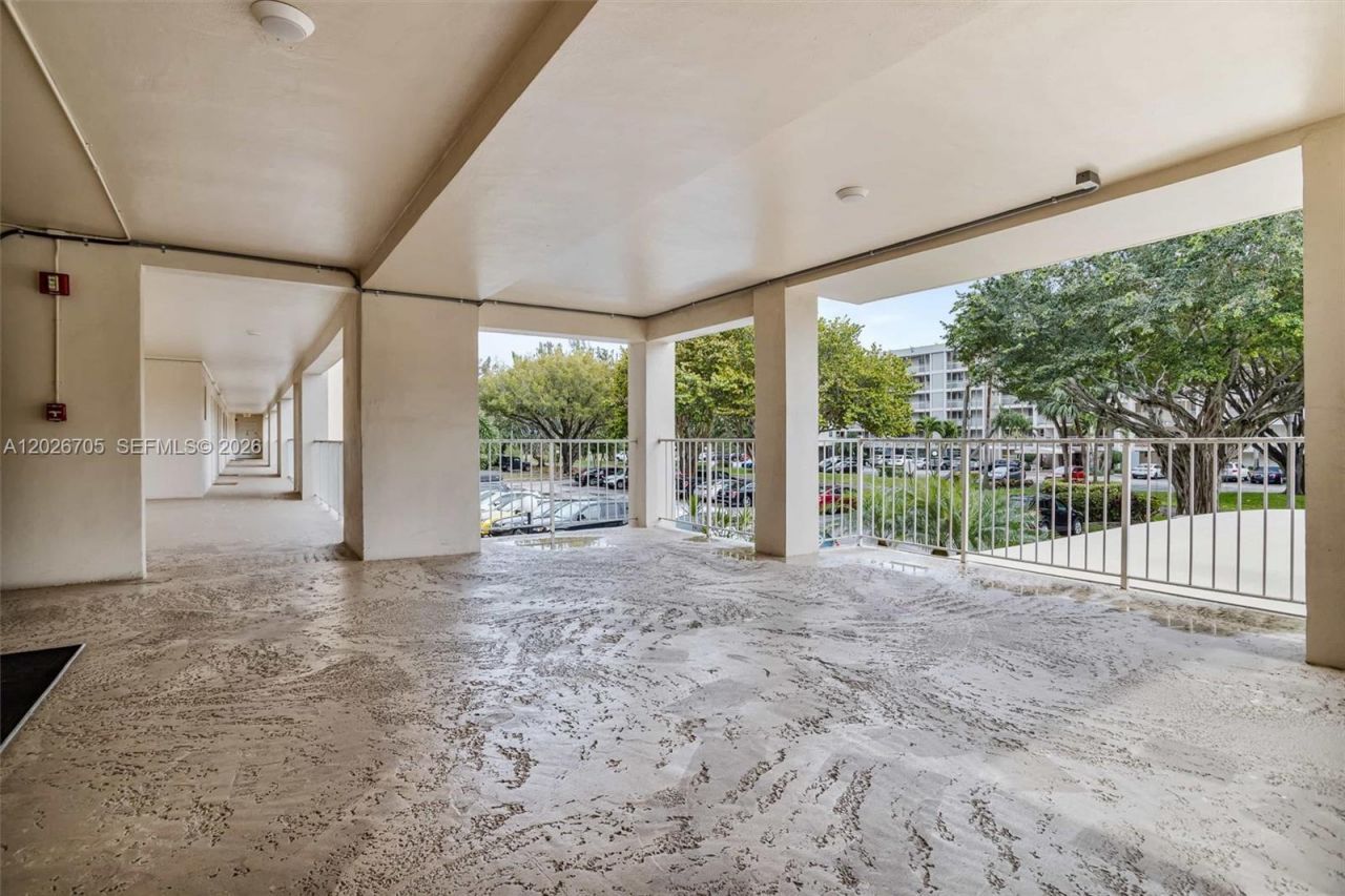2651 S Course Dr, Unit 201, Pompano Beach, FL 33069 Photo