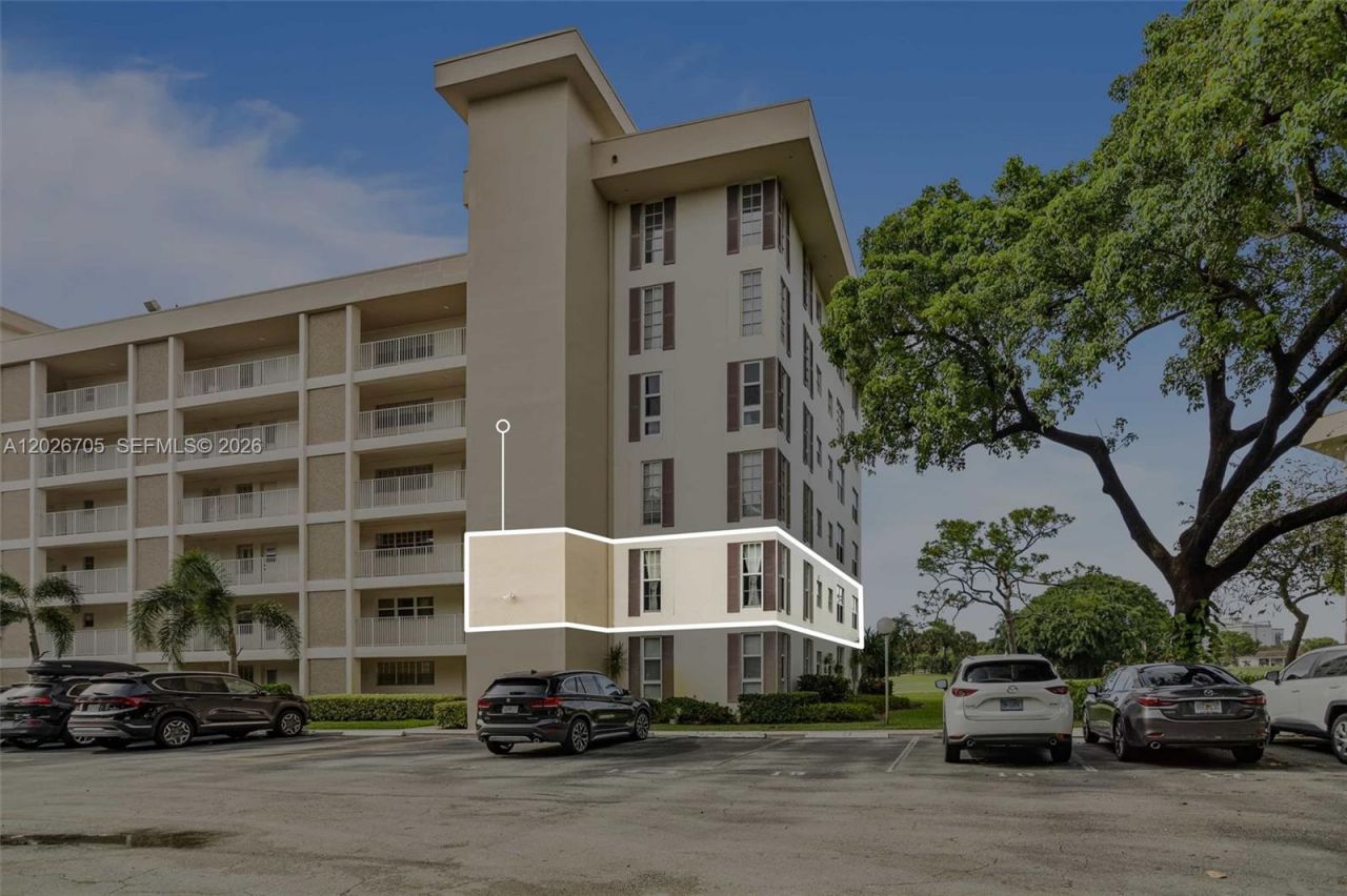 2651 S Course Dr, Unit 201, Pompano Beach, FL 33069 Photo