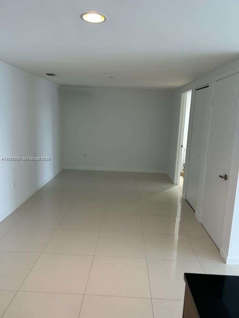 495 Brickell Ave, Unit 3203, Miami, FL 33131 Photo