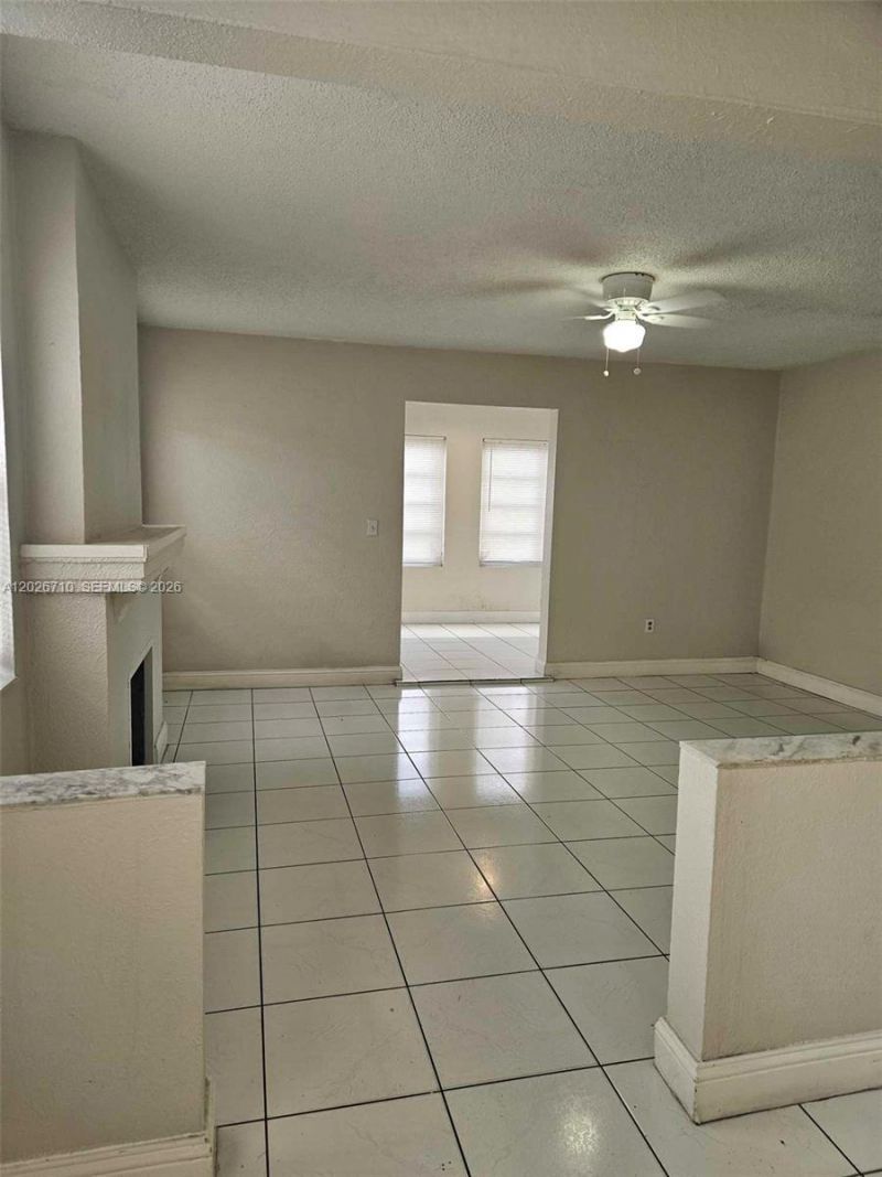 3431 SW 4th St, Unit 1, Miami, FL 33135 Photo