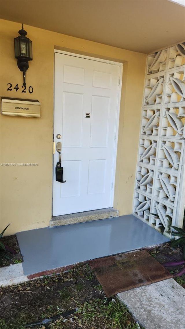 2420 NW 64th Ter , Sunrise, FL 33313 Photo