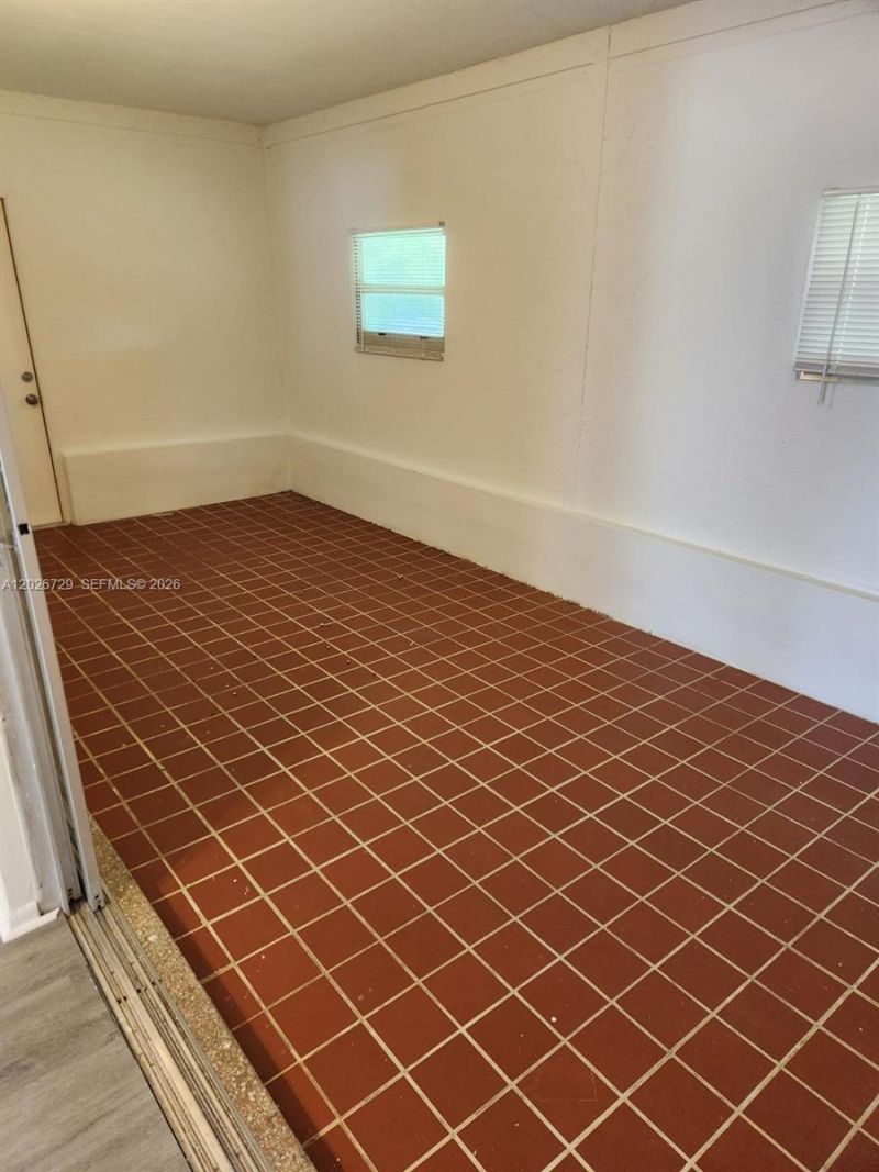 2420 NW 64th Ter , Sunrise, FL 33313 Photo