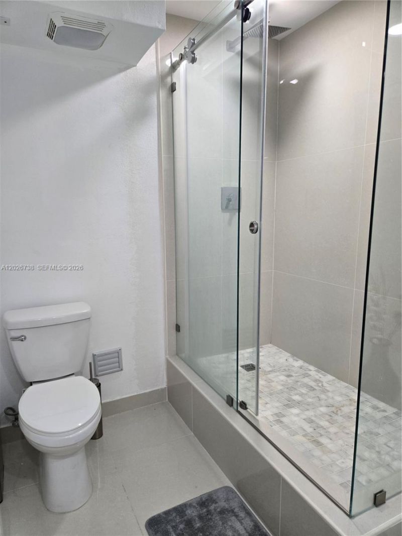 20379 W Country Club Dr , Unit 2531, Aventura, FL 33180 Photo