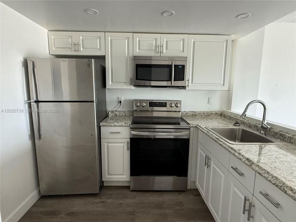 16465 NE 22nd Ave , Unit 610, North Miami Beach, FL 33160