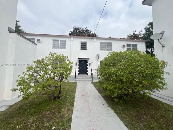 535 SW 7th St , Unit 4, Miami, FL 33130